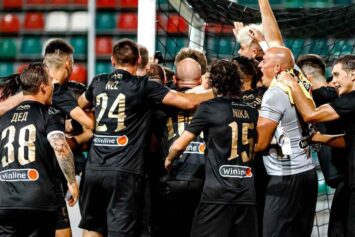 FightNights разгромил «Бей Беги» и возглавил группу С в Медиалиге