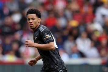 Football Insider: «Арсенал» пытается сорвать переход Нванери в «Манчестер Сити»