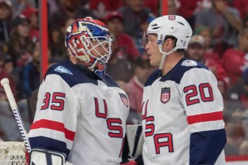 Сборная США победила команду Финляндии в первом матче на ЧМ по хоккею