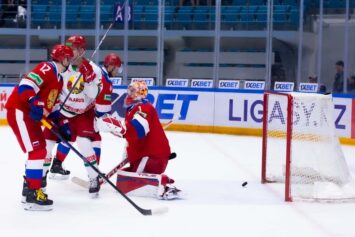 Российские хоккеисты одержали очередную победу над сборной Белоруссии