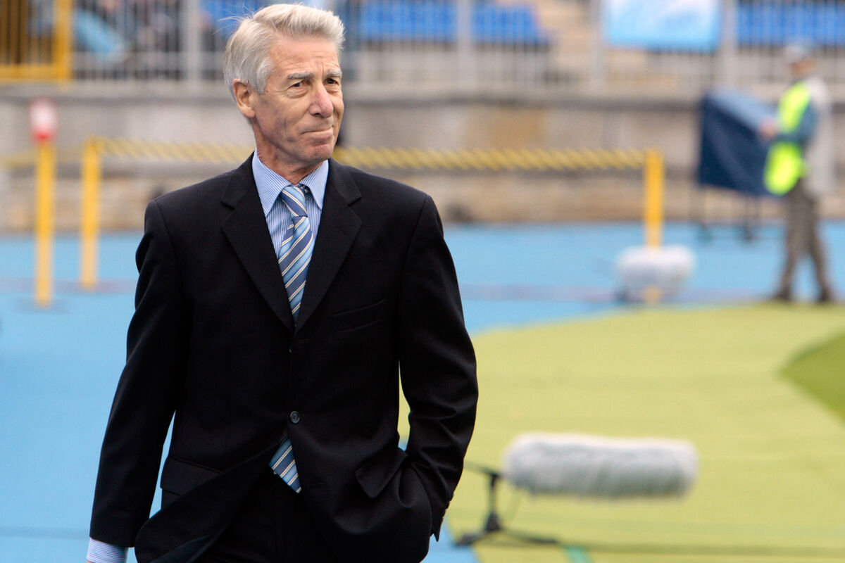 Валерий Непомнящий