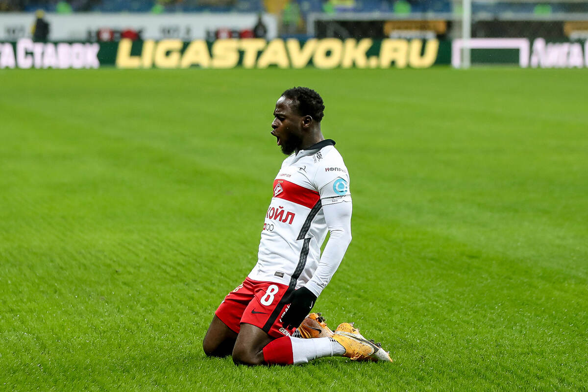 Виктор Мозес