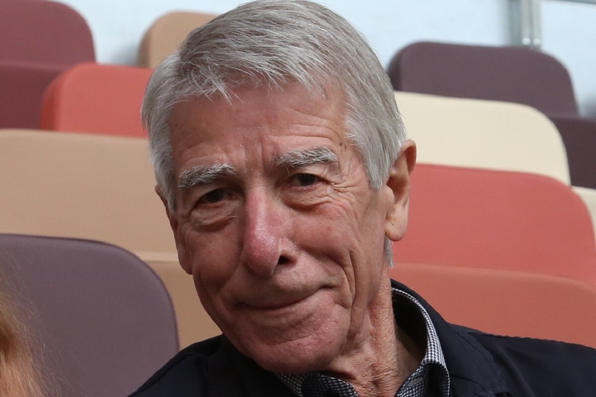 Валерий Непомнящий