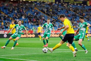 Хавбек «Ахмата» остался недоволен решениями судьи в матче с «Ростовом»