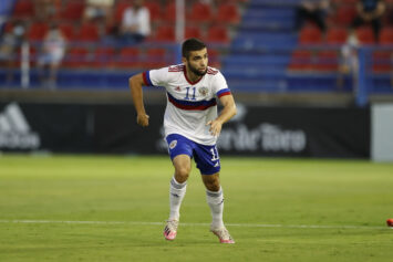 Отец Агаларова рассказал о впечатлениях от игры сына в «Ахмате»