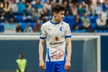 «Факел» во второй раз одержал победу в стыках и остался в РПЛ