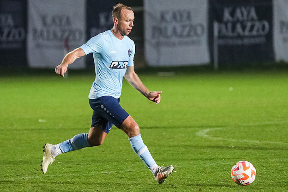 Денис Глушаков