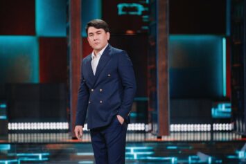 Азамат Мусагалиев поблагодарил БК Винлайн за поддержку медийного ФК «10»