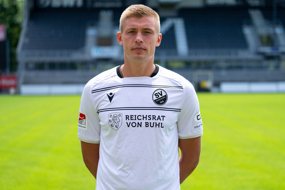 Александр Жиров