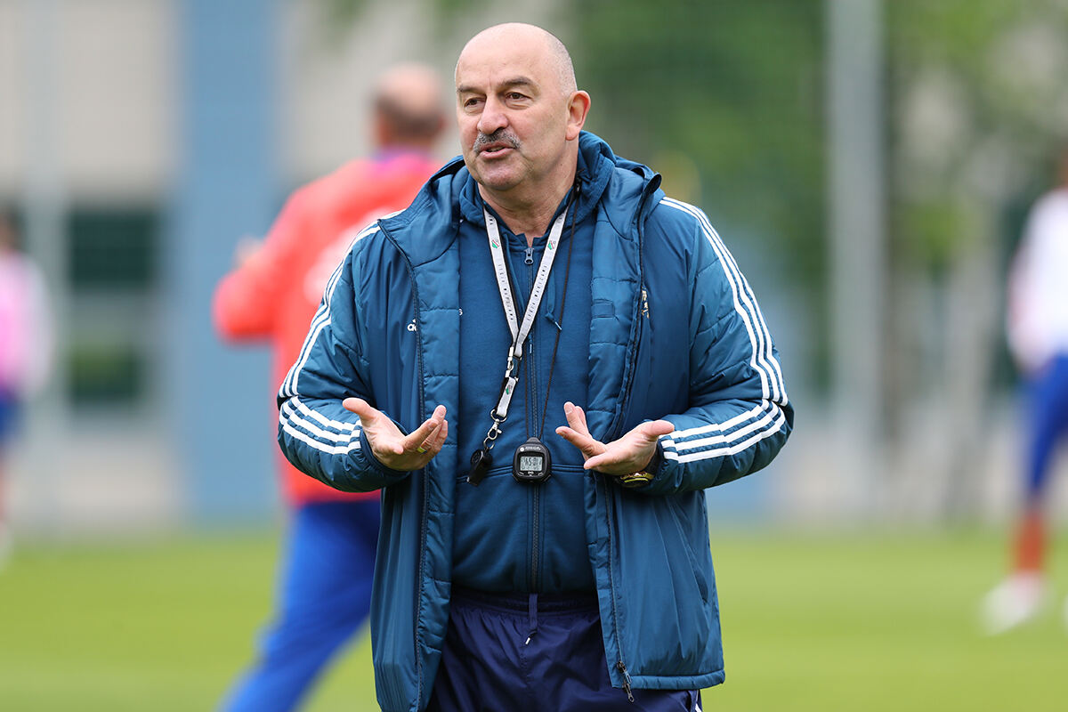 Станислав Черчесов