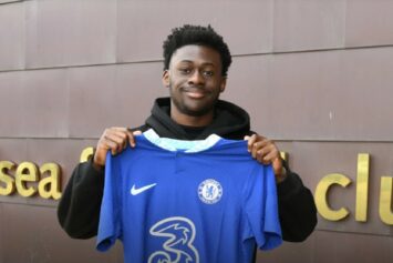 Официально: «Челси» приобрел 18-летнего полузащитника «Норвича»