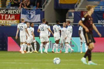 Англия вышла в полуфинал молодежного чемпионата Европы