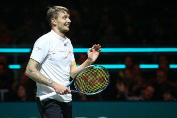 Александр Бублик уверенно переиграл Максимилиана Мартерера на «Уимблдоне»