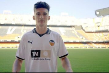 «Валенсия» официально объявила о трансфере полузащитника