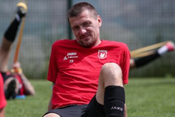 «Рубин» продлил соглашение с 36-летним полузащитником