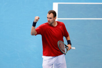 Роман Сафиуллин поделился планами на ближайшее будущее