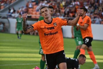 «Урал» разгромил «Нефтчи» в товарищеском матче