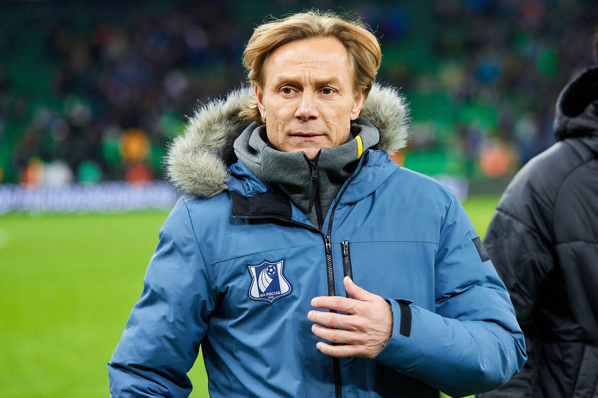 Валерий Карпин