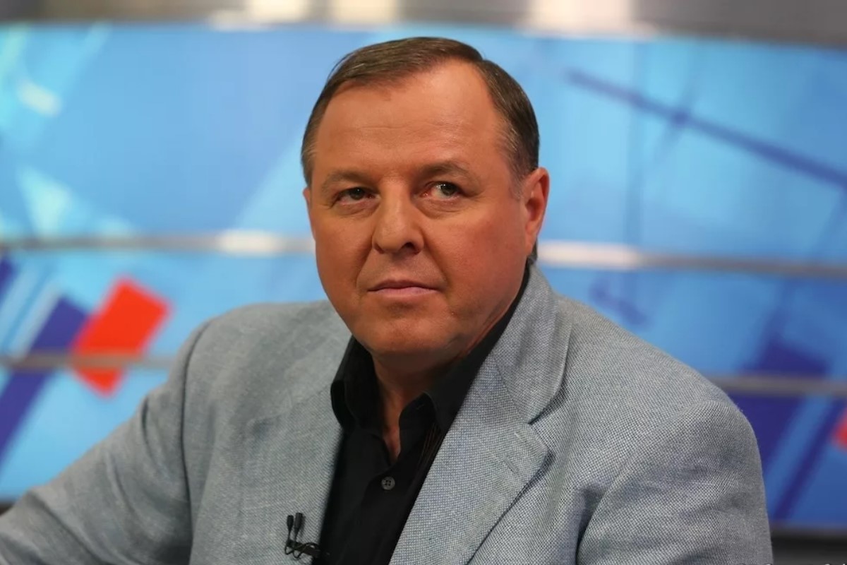 Александр Тарханов