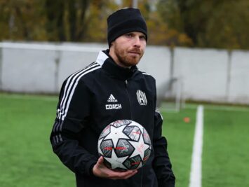 Наставник «Амкала» Миллер: «Футбольное поле все уравнивает»