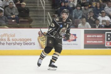 Официально: «Барыс» усилился нападающим сборной США