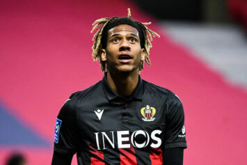 «Манчестер Юнайтед» может приобрести защитника «Ниццы» Тодибо