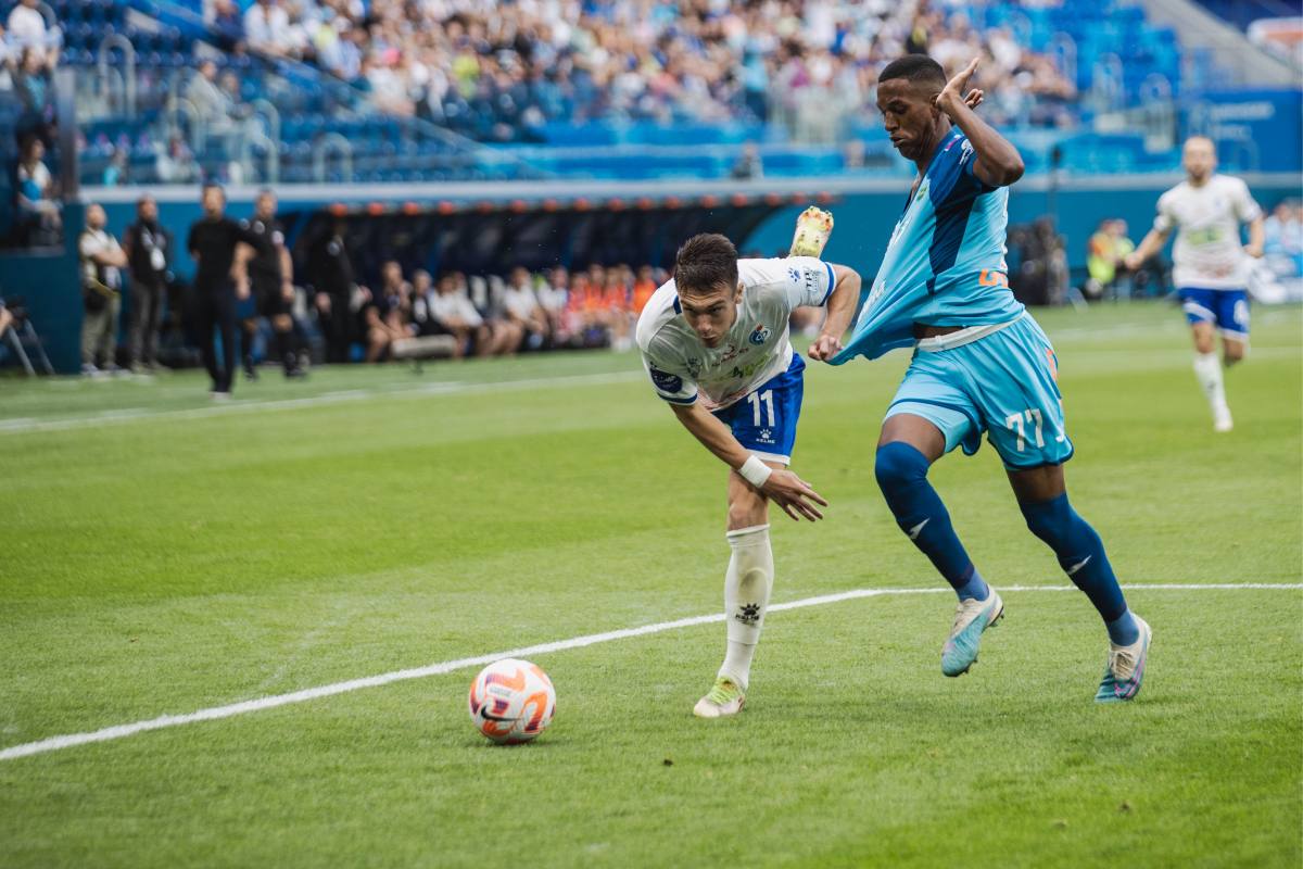 «Зенит» против «Факела»