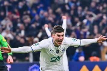 Официально: Малиновский продолжит карьеру в «Дженоа»