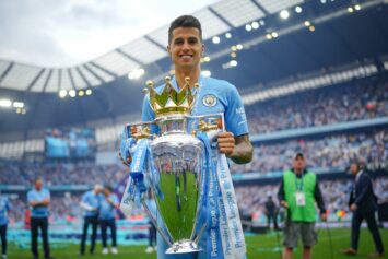 «Барселона» практически договорилась с «Манчестер Сити» по трансферу Канселу