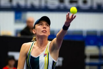 Александрова вышла в четвертьфинал турнира в Кливленде