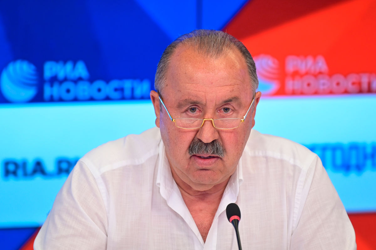 Валерий Газзаев