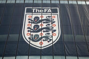 Английская футбольная ассоциация ведет переговоры с букмекерами об отмене ставок на желтые карточки