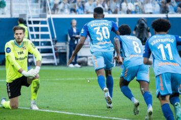 Вратарь «Зенита» Кержаков похвалил голкипера «Урала» Помазуна после разгрома