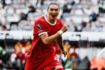 «Ливерпуль» в меньшинстве вырвал победу у «Ньюкасла»