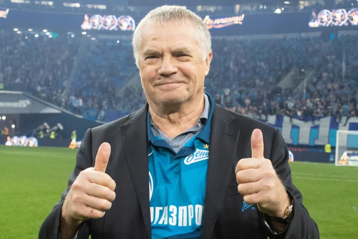 Александр Медведев