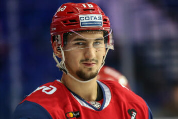 Дубль Каюмова принес победу «Локомотиву»