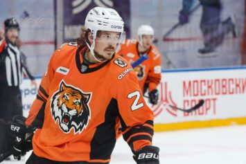 «Сибирь» уступила «Амуру» на домашнем стадионе