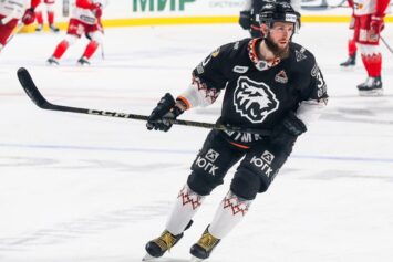 «Трактор» в четвертый раз подряд одержал верх над «Автомобилистом»