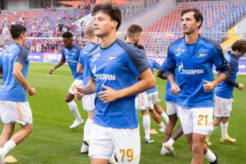 В «Зените» рассказали, на какой период выбыл травмированный Дмитрий Васильев