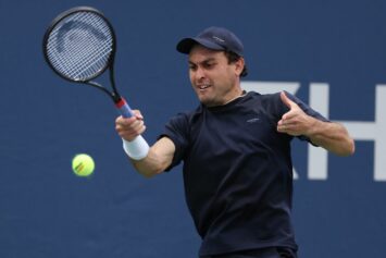 Карацев — полуфиналист турнира ATP-250 в Чжухае