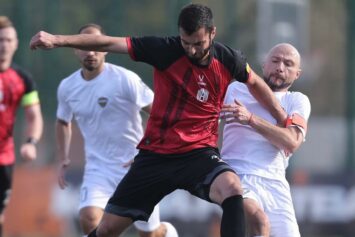 «Уралец Медиа» сенсационно обыграл «Амкал» в МФЛ