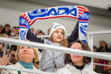 «Трактор» прервал победную серию «Лады» в КХЛ