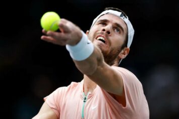 Хачанов не смог преодолеть первый круг турнира в Пекине