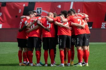 В «Химках» ответили на слухи о возможных трансферах Глушакова и Щенникова