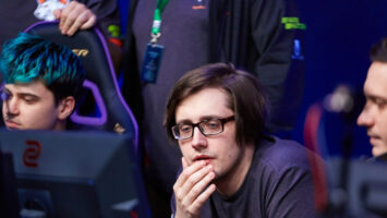 Mantis намекнул на нового тренера 9Pandas