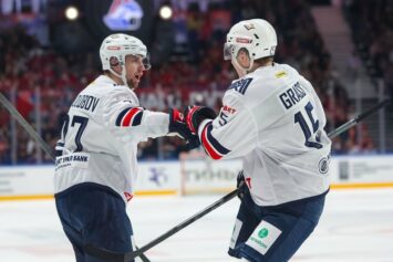«Металлург» и «Нефтехимик» забросили на двоих 11 шайб в КХЛ