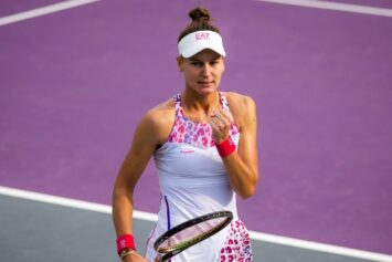 Кудерметова вышла в третий круг турнира в Пекине