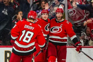 «Анахайм Дакс» — «Каролина Харрикейнз»: ставка зашла в 8 из 9 последних игр хозяев — кэф 1.64