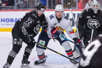 «Магнитка» не проигрывает в третьих периодах на своем льду. Трендовая ставка на матч «Металлург» — «Трактор» за 2.43