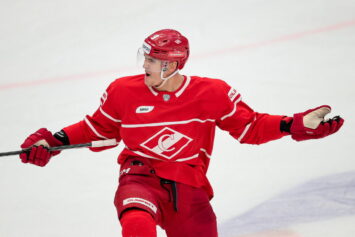 «Спартак» сохранит лидерство и будет результативным против «Салавата». Ставка на матч за 2.1 + комбо-пари по статистике за 4